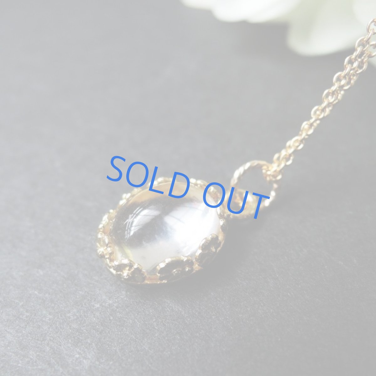 画像2: 【残り1】フラワーフレーム　クリスタル　オーバルカボション　ネックレスサージカルステンレス40cm (2)