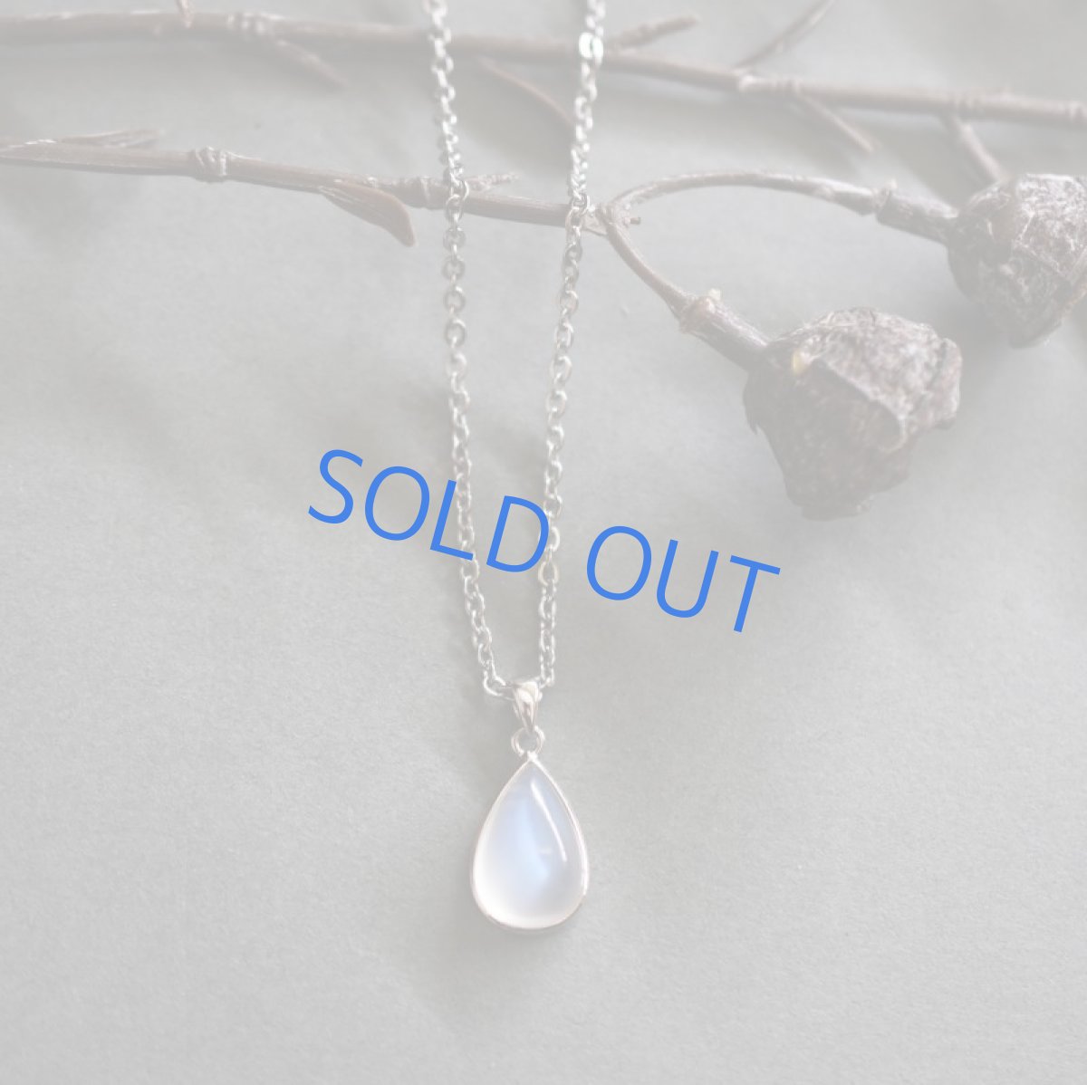 画像4: 【1点もの・ティアD・シルバー】AAA ロイヤルブルームーンストーン(ペリステライト) 約50cmサージカルネックレス (4)