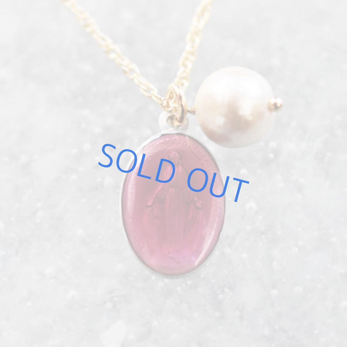 画像3: 【残り1】ベリーピンクメダイ&コットンパール ロングネックレス80cm (3)