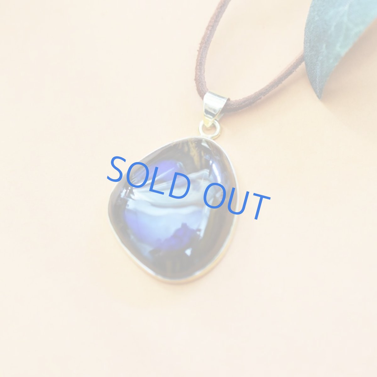 画像5: 半額SALE【1点もの・B】特大サイズ　ボルダーオパール　ペンダント　鹿革コードブラウンロングネックレス　約80cm (5)