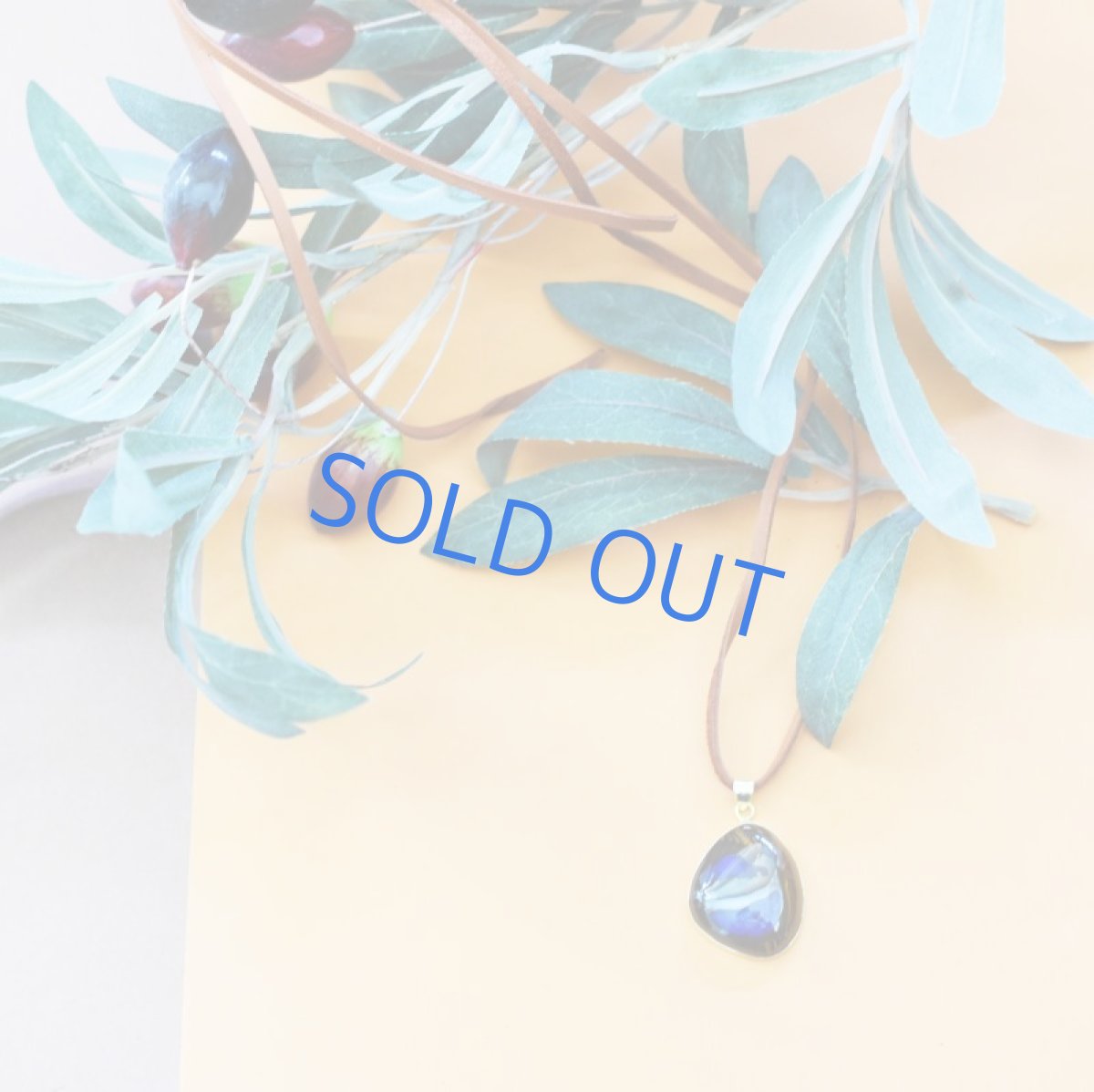 画像7: 半額SALE【1点もの・B】特大サイズ　ボルダーオパール　ペンダント　鹿革コードブラウンロングネックレス　約80cm (7)