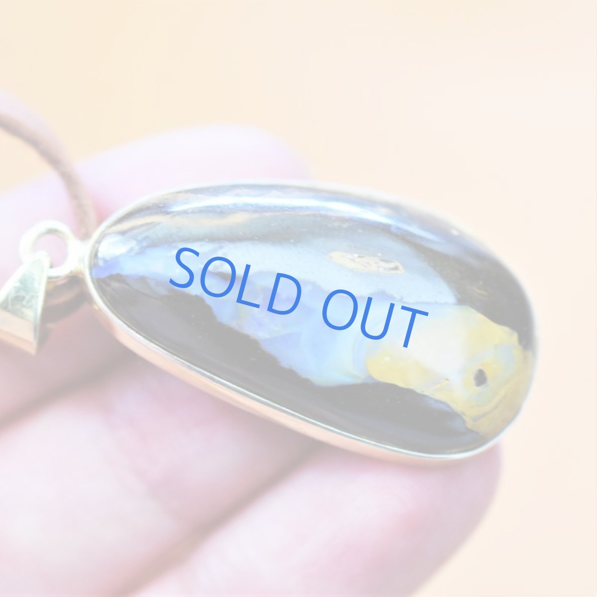 画像2: 半額SALE【1点もの・A】特大サイズ　ボルダーオパール　ペンダント　鹿革コードブラウンロングネックレス　約80cm (2)