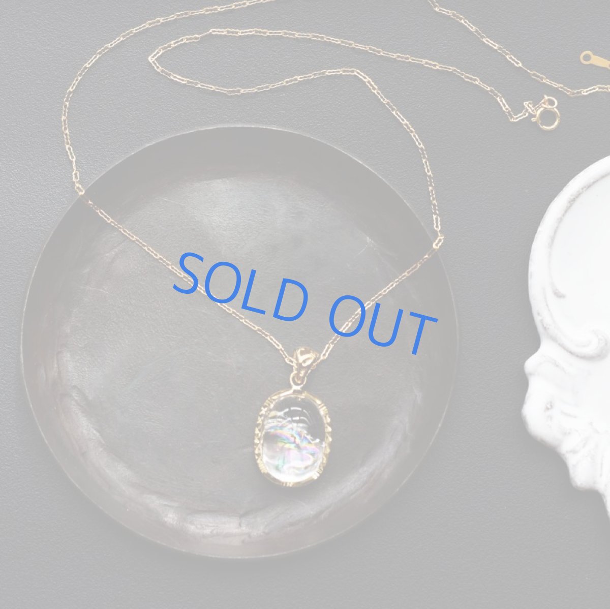 画像8: 【1点もの・オーバルB】幸運を呼ぶ虹色 アイリスクォーツ カボション フレーム 14kgf約50cmチェーンネックレス (8)