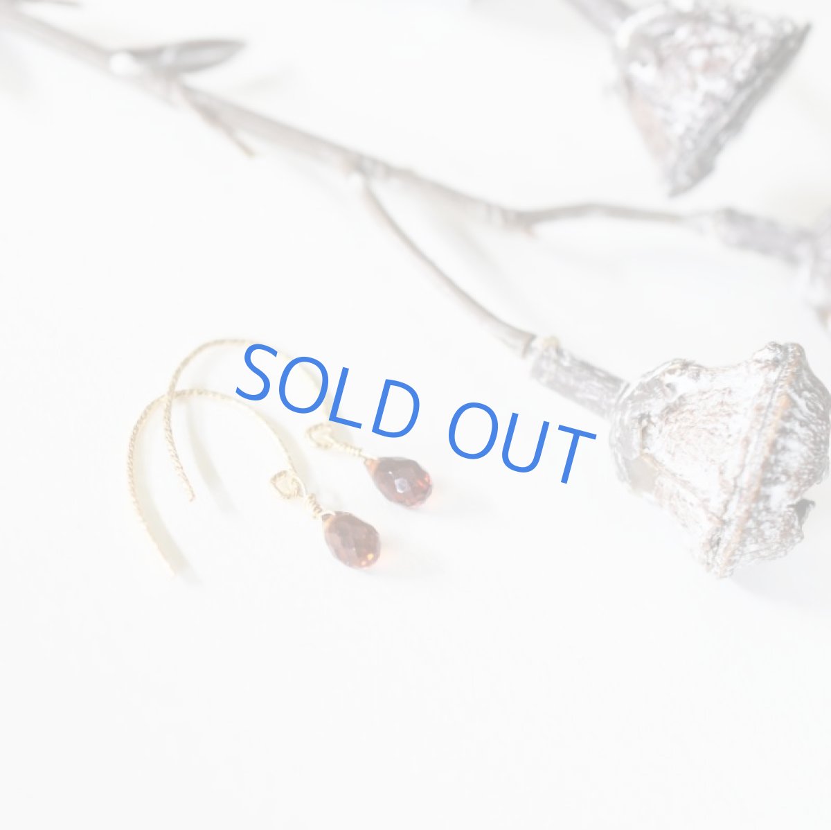 画像6: 【限定数・イヤリング変更可】希少石！マデイラシトリン　ミニドロップ　14KGFグリッターフープフックピアス (6)