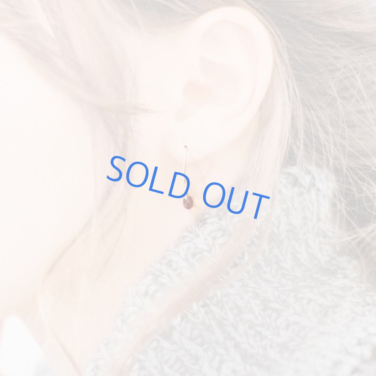 画像9: 【限定数・イヤリング変更可】希少石！マデイラシトリン　ミニドロップ　14KGFグリッターフープフックピアス (9)