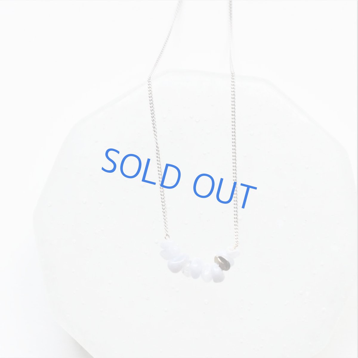 画像4: 【1点もの】ブルーレースアゲートタンブルライン　ホワイトゴールドチェーン約58＋5cm (4)