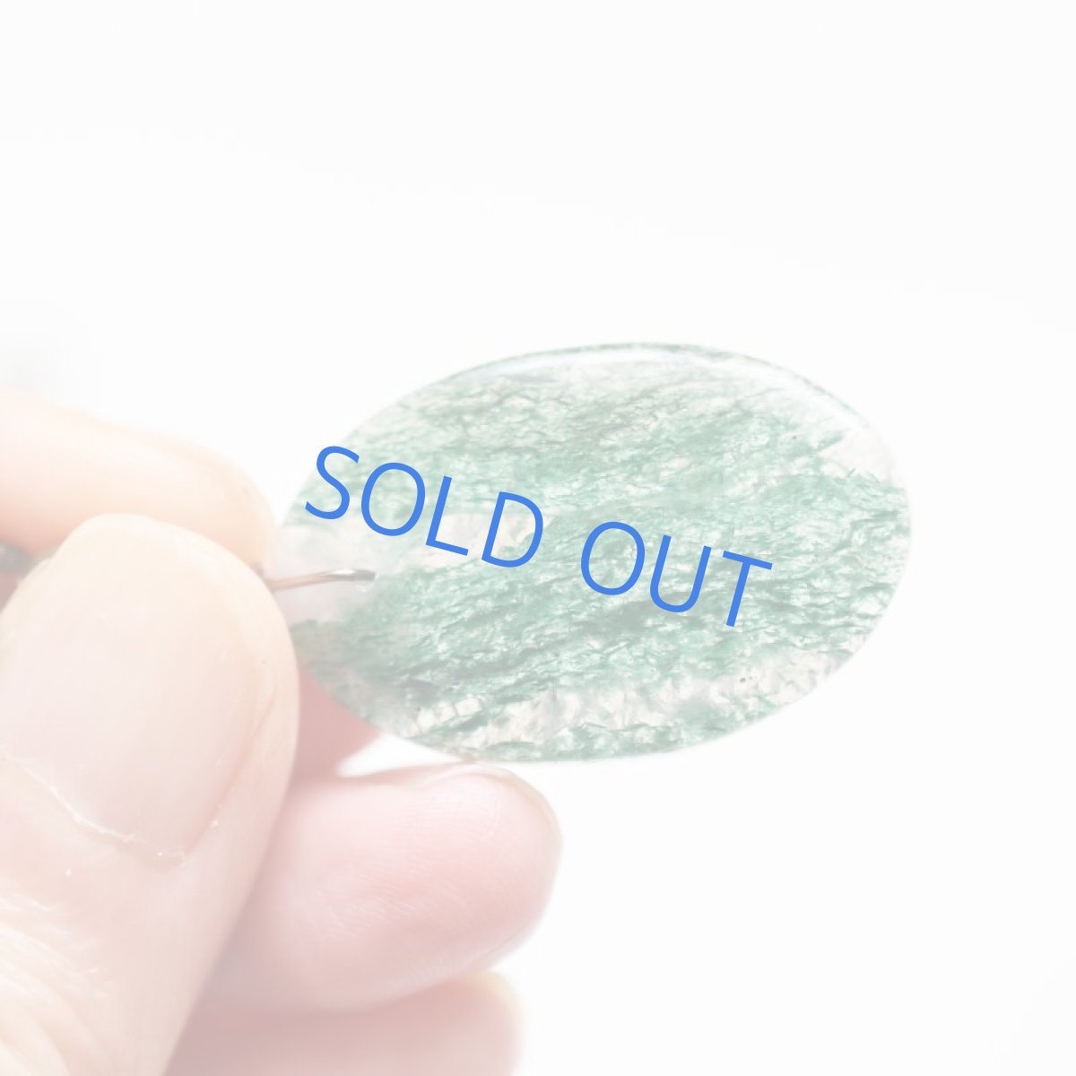 画像4: 【1点もの】グリーンクォーツオーバル アンティークゴールドデザインネックレス約75cm (4)