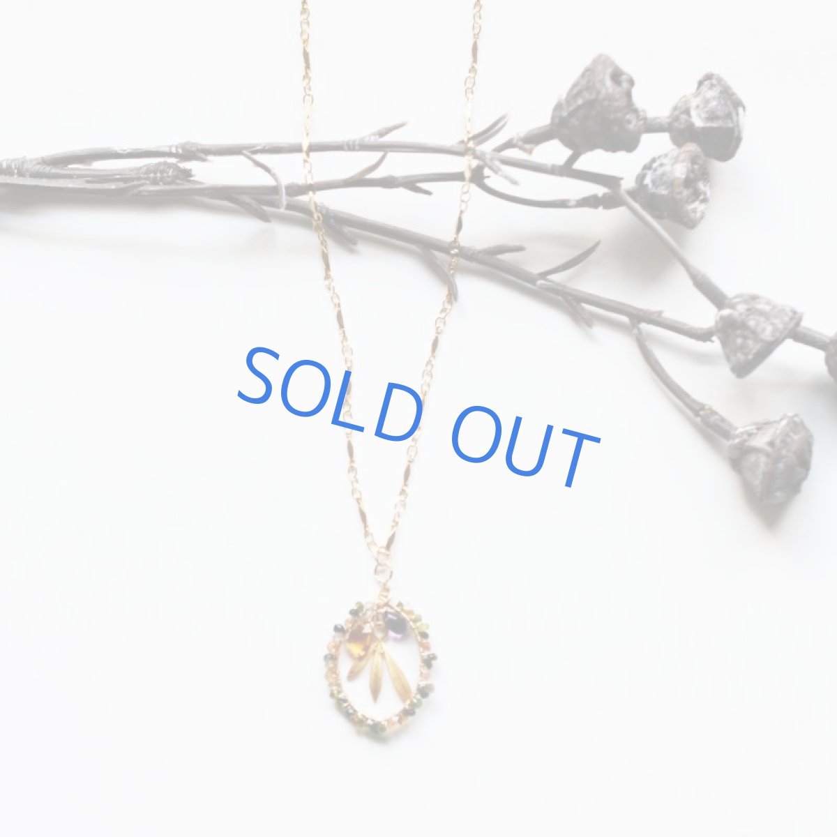 画像3: 【1点もの】グリーントルマリンワイヤー リーフチャーム ゴールドメッキチェーンネックレス約64+5cm (3)