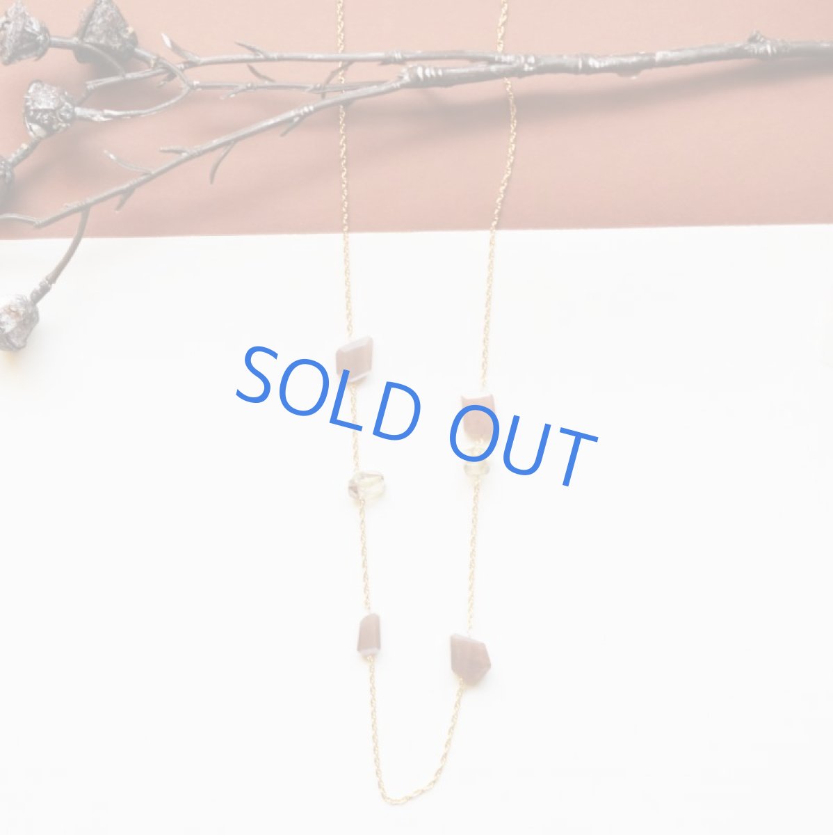 画像3: 【1点もの】オレンジムーンストーン　レモンスモーキー　アシンメトリー　ステーション　ゴールドチェーンネックレス約80cm+5cm (3)