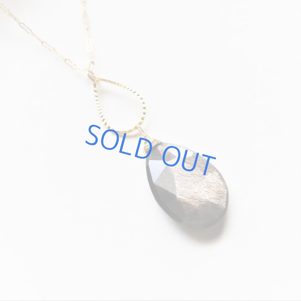 画像2: 【1点もの】ゴールデンシャインブラックムーンストーン　14KGFチェーンネックレス約50cm (2)