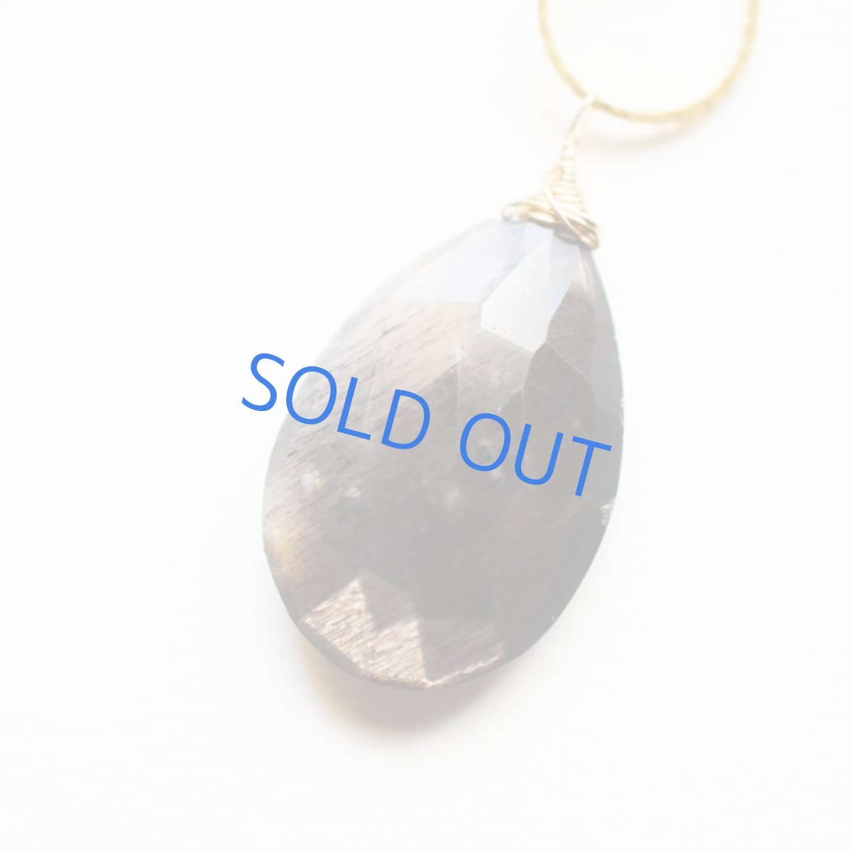 画像4: 【1点もの】ゴールデンシャインブラックムーンストーン　14KGFチェーンネックレス約50cm (4)