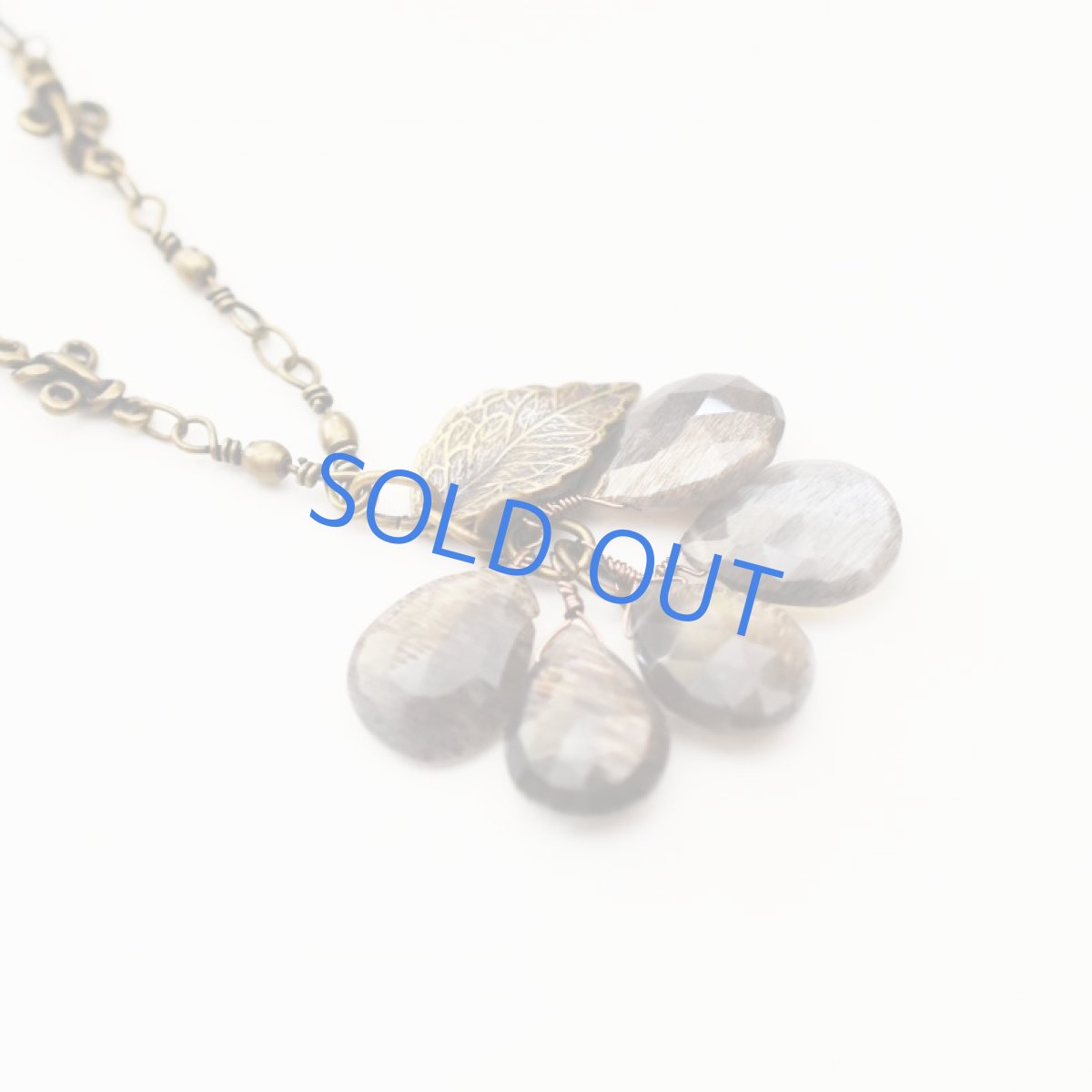 画像3: 【1点もの】ゴールデンシャインブラックムーンストーン  フリンジ アンティークゴールドネックレス約77cm (3)