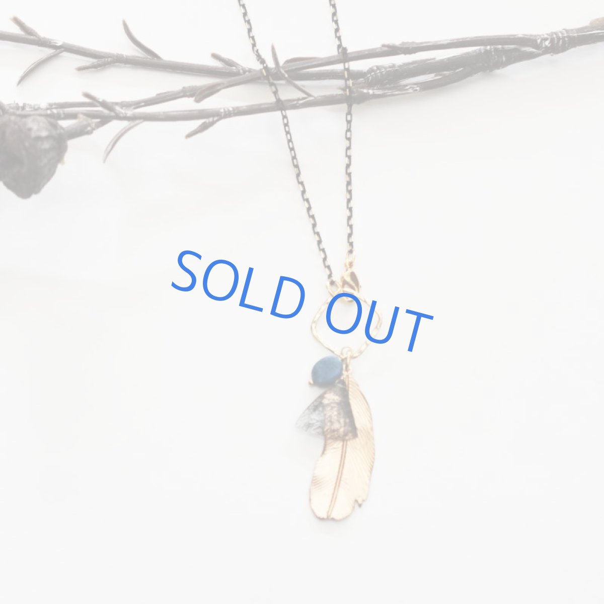 画像4: 【1点もの】ブラックトルマリンインクォーツ  羽根チャーム ブラックゴールドチェーンネックレス約76cm (4)