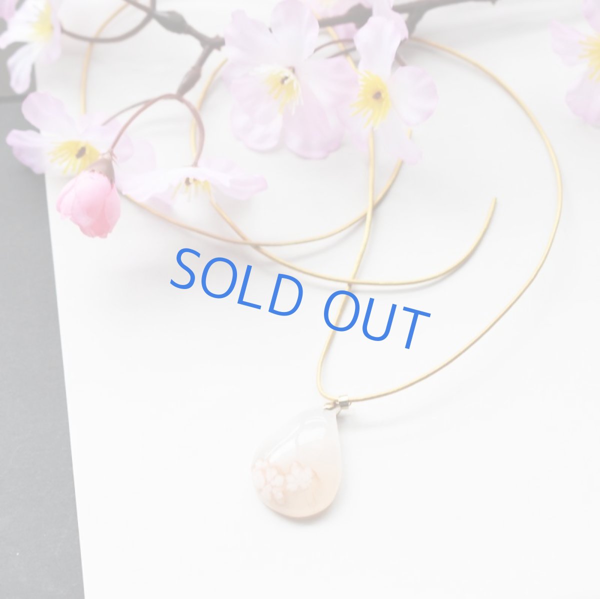 画像4: 【1点もの・A】超大粒 桜瑪瑙 (チェリーブロッサムアゲート) 革コードネックレス約80cm (4)