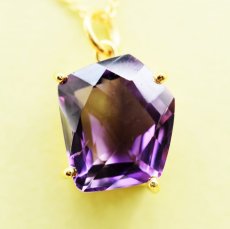 画像2: 【1点もの・A】宝石用ルース　大粒　アメジスト　フリーフォームジェムカット　14kgfネックレス50cm  (2)