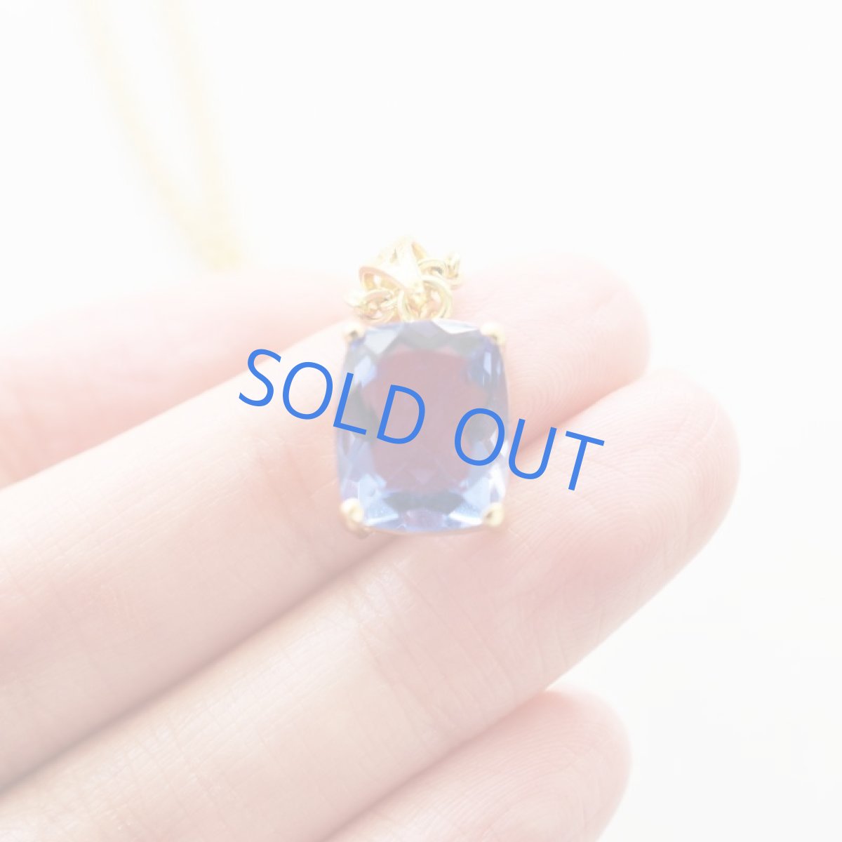 画像6: お取り置き中【1点もの・レクタングルA】超希少 宝石質 カラーチェンジブルーフローライト サージカルゴールドネックレス50cm  (6)