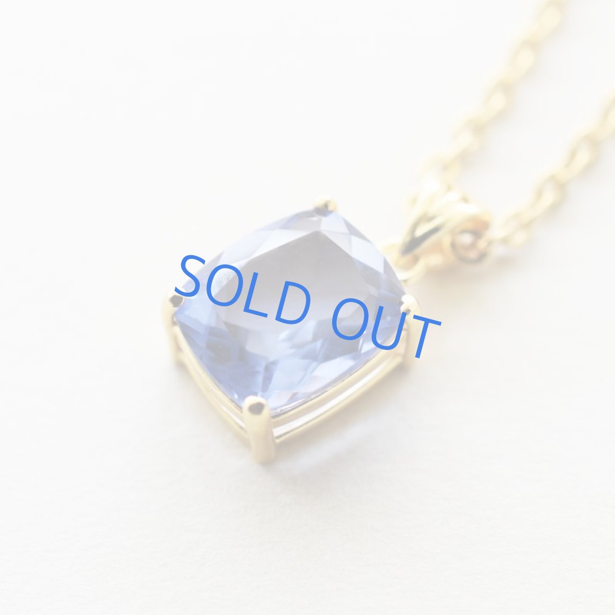 画像5: お取り置き中【1点もの・レクタングルA】超希少 宝石質 カラーチェンジブルーフローライト サージカルゴールドネックレス50cm  (5)