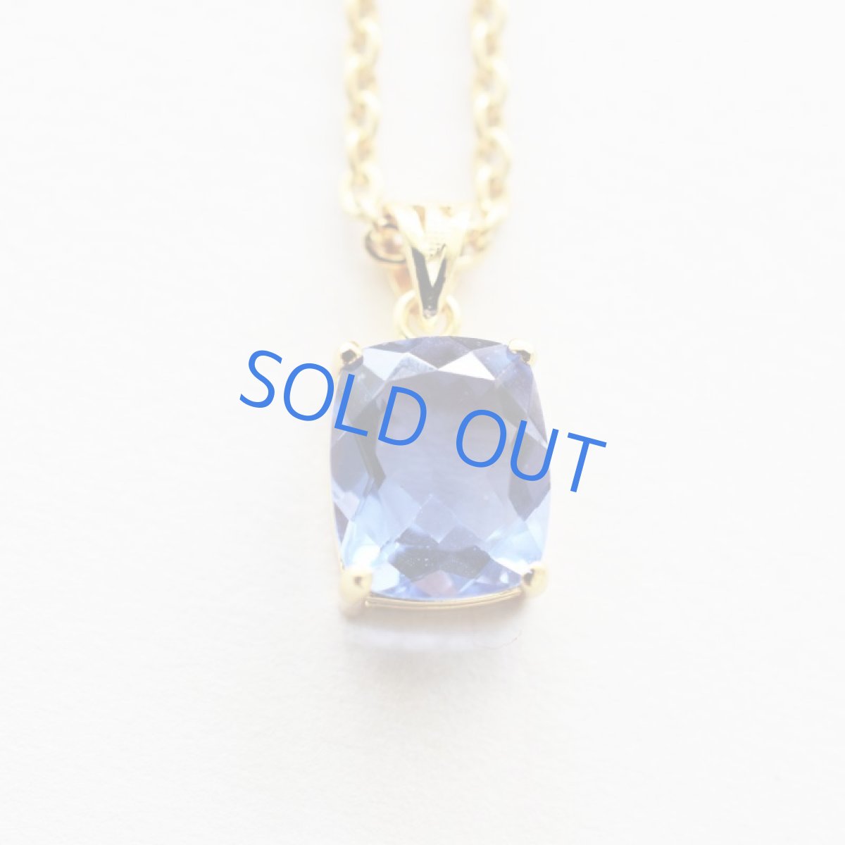 画像4: お取り置き中【1点もの・レクタングルA】超希少 宝石質 カラーチェンジブルーフローライト サージカルゴールドネックレス50cm  (4)