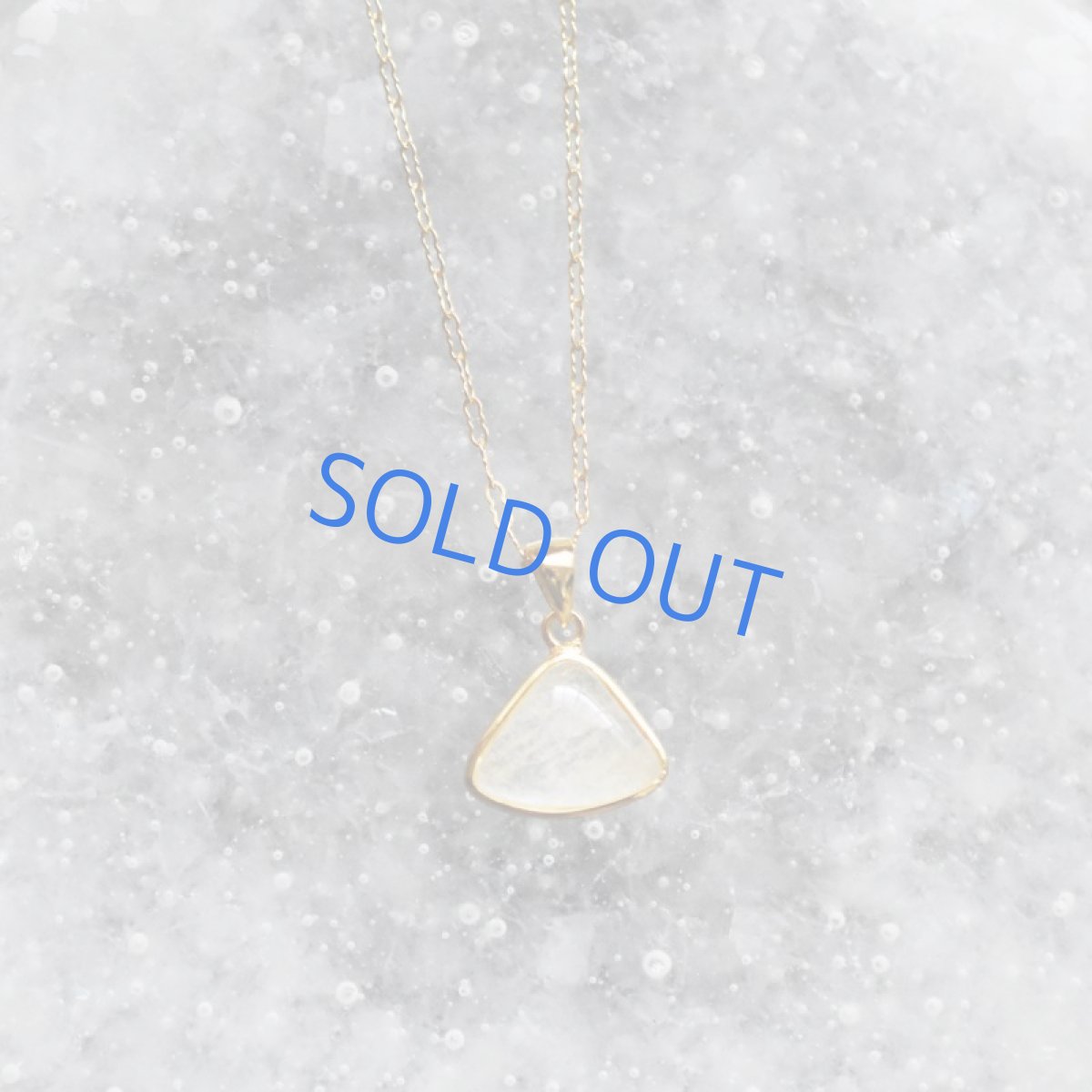 画像6:  【1点もの・sサンカクA】希少! リビアンデザートグラス ペンダントネックレス 14KGFネックレス50cm (6)