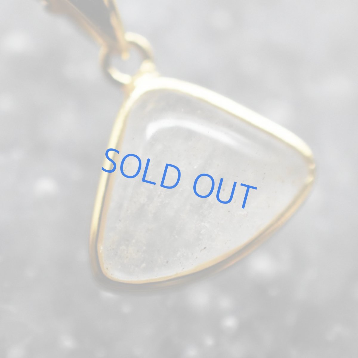 画像4:  【1点もの・sサンカクA】希少! リビアンデザートグラス ペンダントネックレス 14KGFネックレス50cm (4)