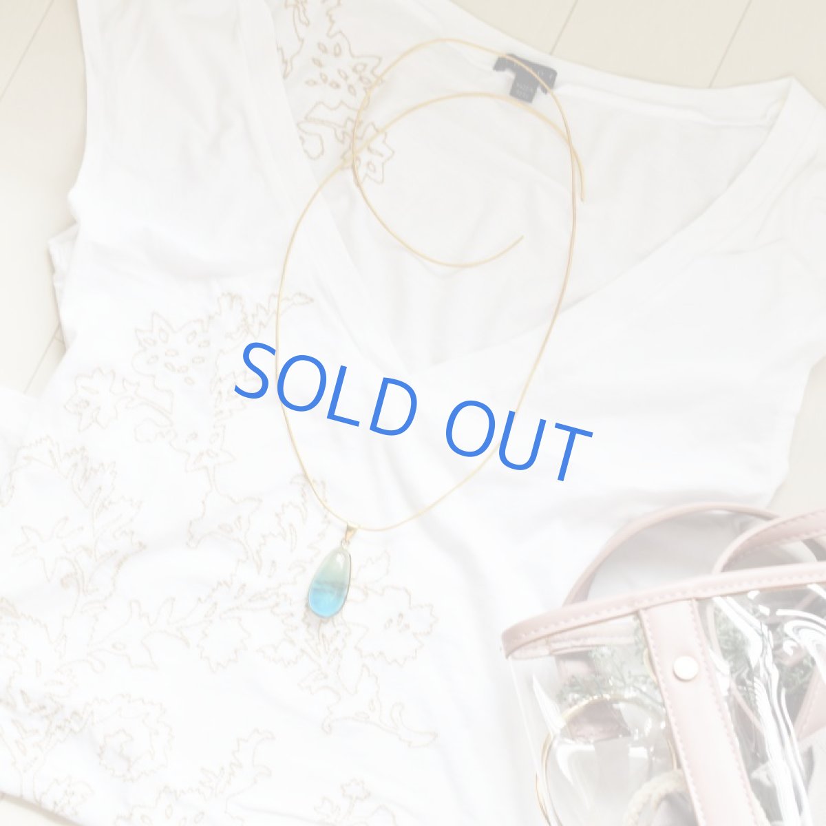 画像7: 【限定1・D】超希少石! 海を閉じ込めた グラデーション サファイアブルーアンバー ゴールドカラー牛革コード ロングネックレス 約85cm (7)