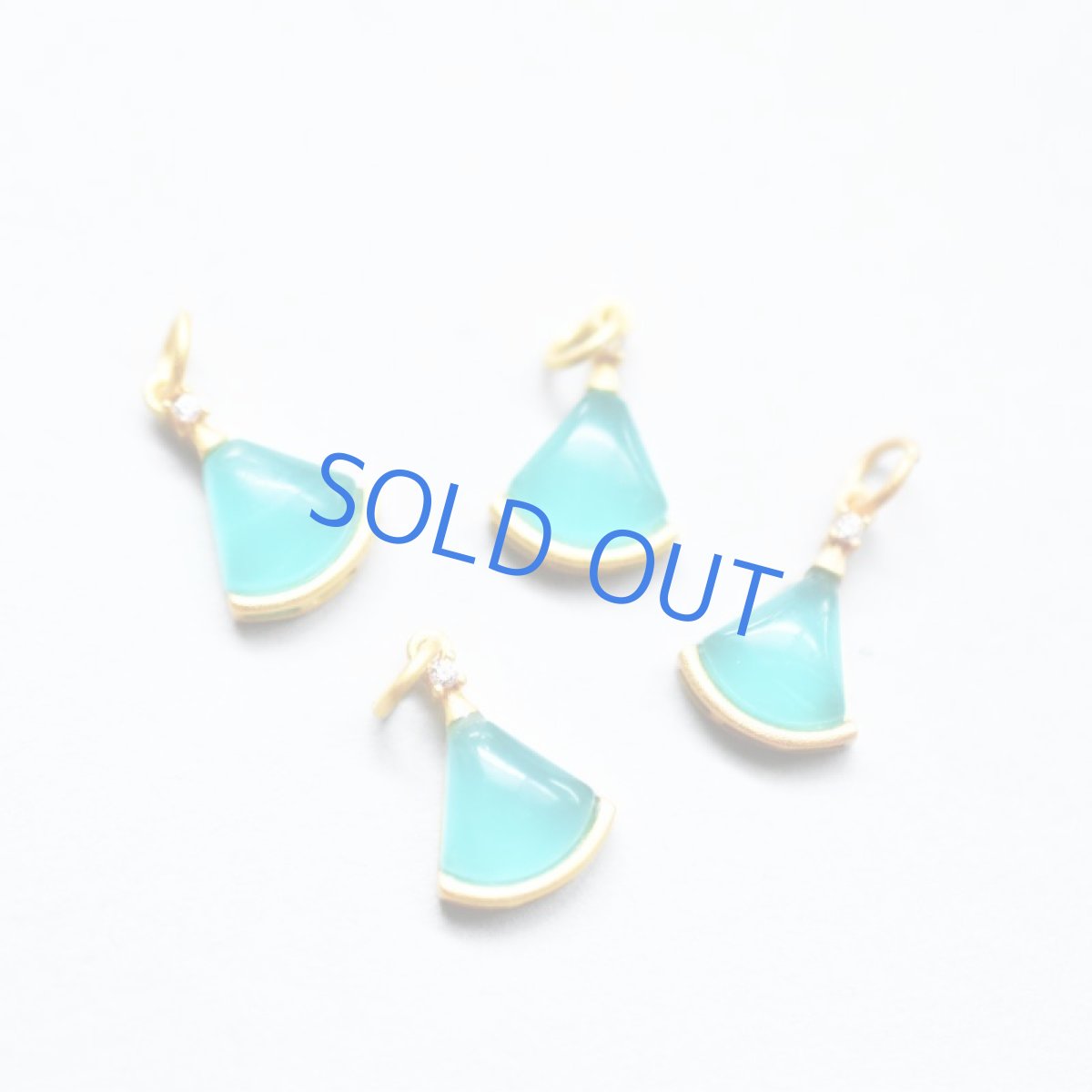 画像2:  【残り2】ネオンブルーアマゾナイト 扇形 ジルコニア付 14KGF40cmネックレス (2)