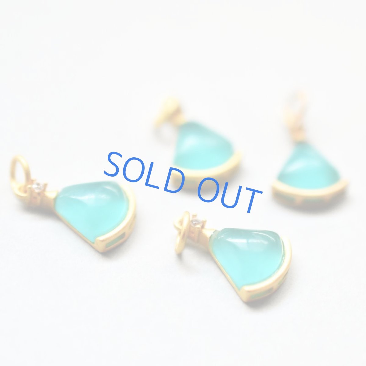 画像3:  【残り2】ネオンブルーアマゾナイト 扇形 ジルコニア付 14KGF40cmネックレス (3)