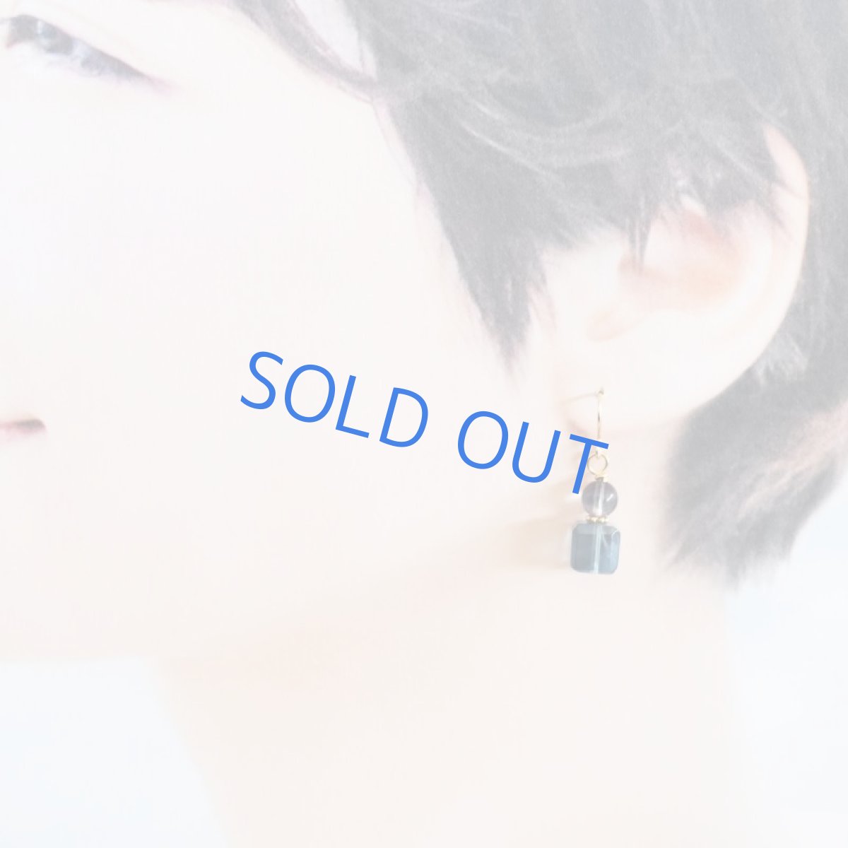 画像8: 半額SALE【限定数のみ】香水瓶 ブルーグリーンフローライト 14KGFピアス (8)