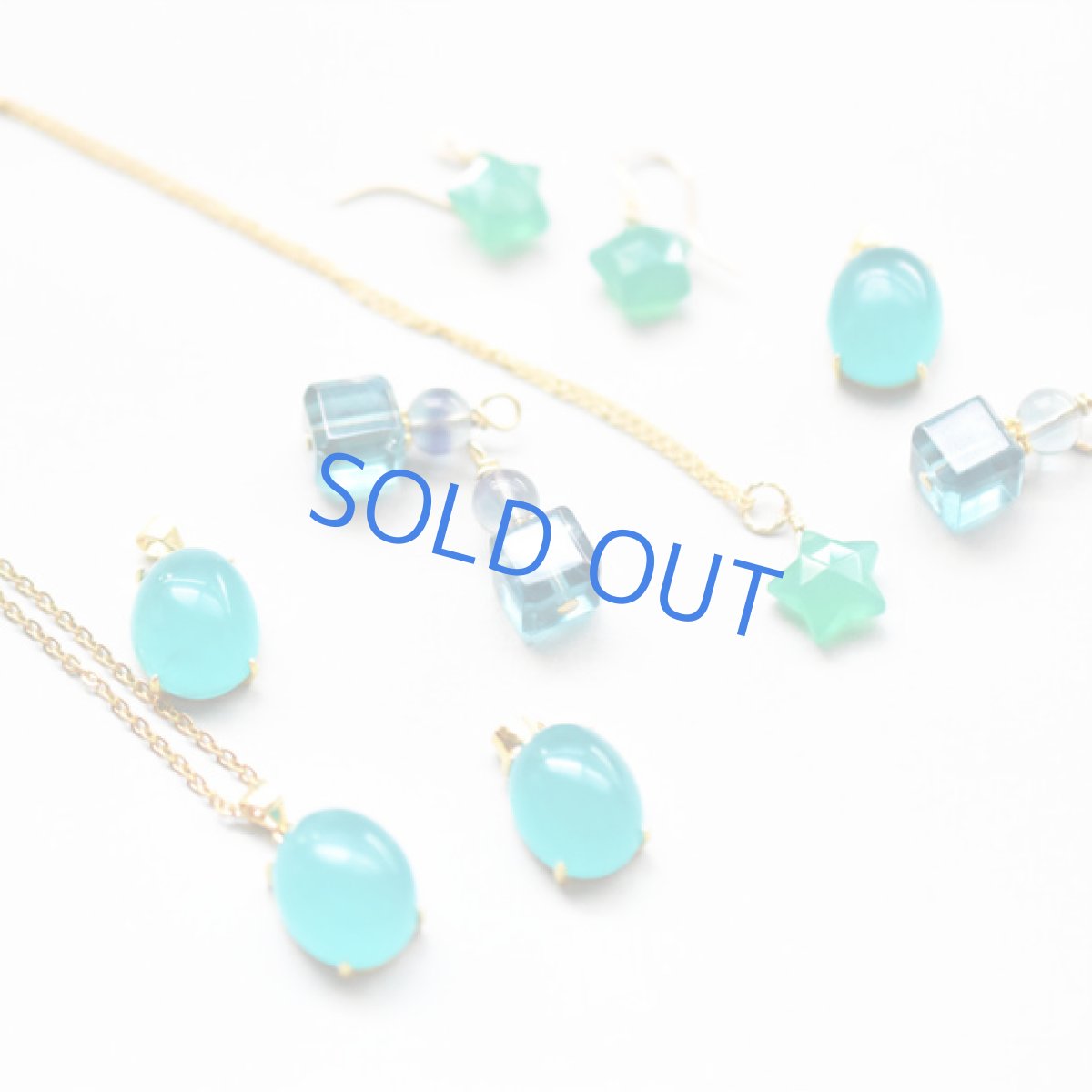 画像7:  【残り1】人気! ネオンブルーアマゾナイト オーバル サージカル50cmネックレス  (7)