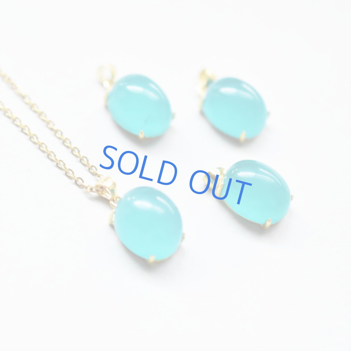 画像5:  【残り1】人気! ネオンブルーアマゾナイト オーバル サージカル50cmネックレス  (5)