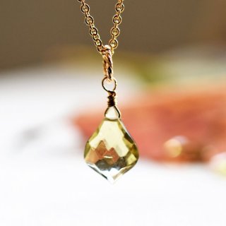 残り9】希少！ パープルオパール 小粒 ペアシェイプ サージカル