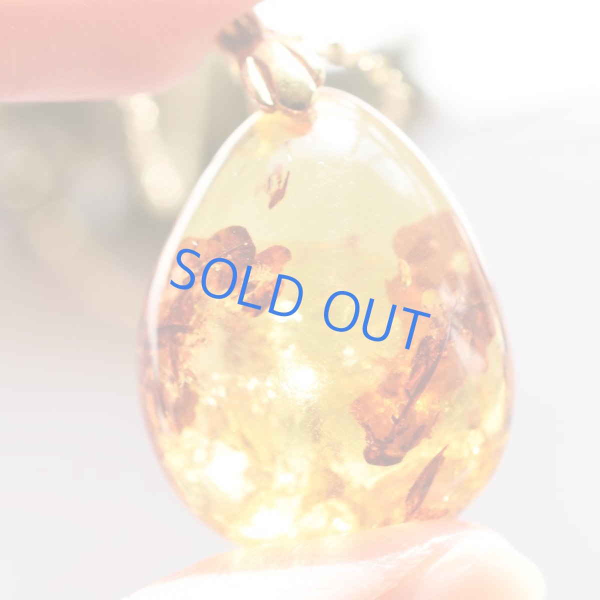 画像2: 【1点もの・A】大粒L クラックアンバー ペンダント 約60cm サージカルネックレス (2)