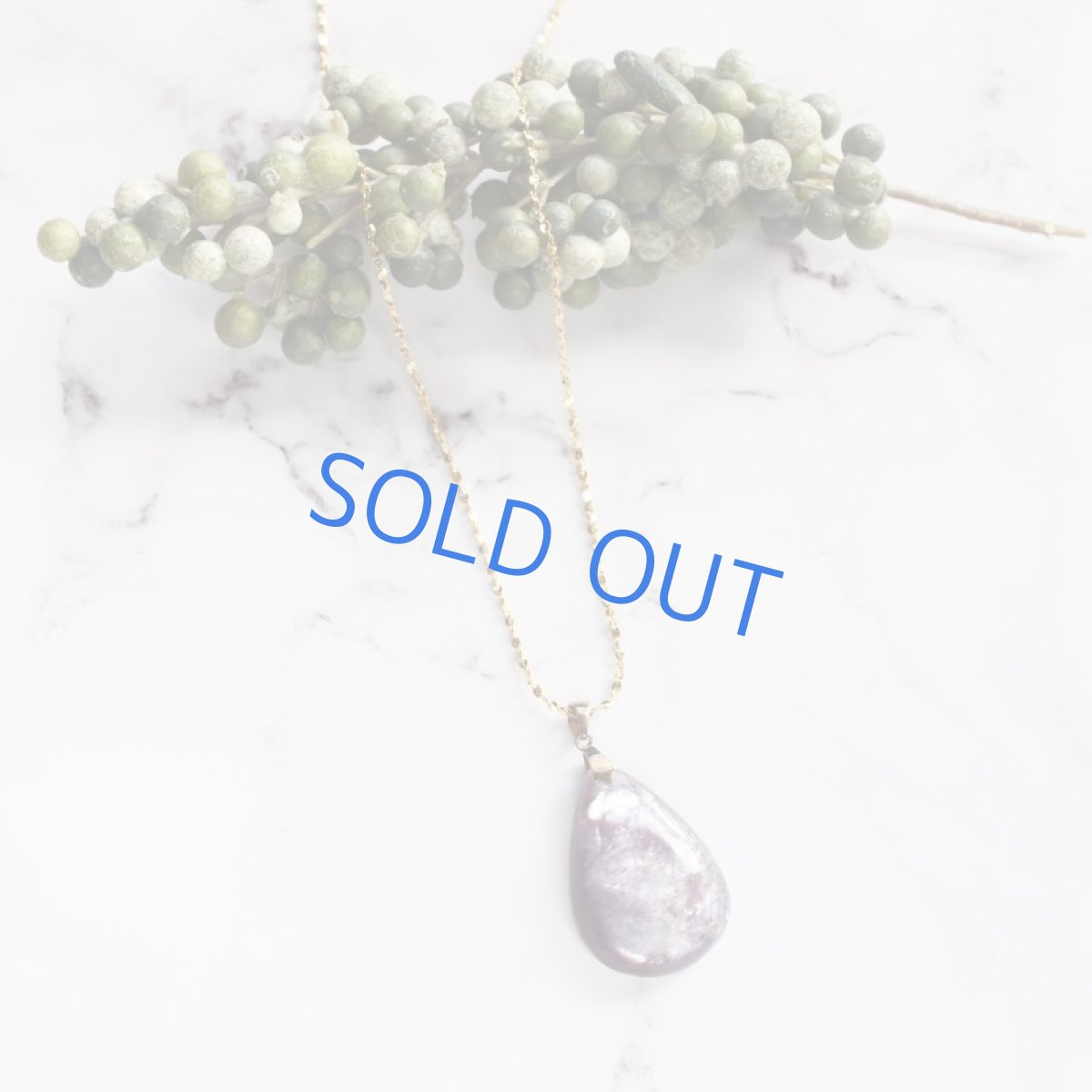 画像4: 【1点もの・A】希少石!レピドライト 大粒 ペンダントネックレス サージカルゴールドネックレス60cm (4)