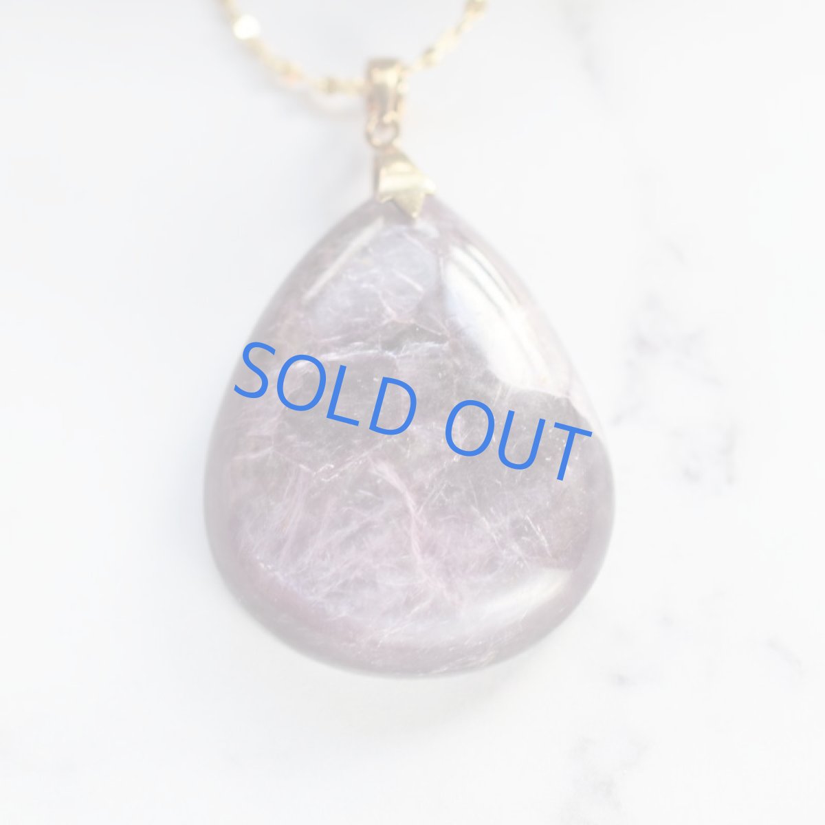 画像2: 【1点もの・C】希少石!レピドライト 大粒 ペンダントネックレス サージカルゴールドネックレス60cm (2)