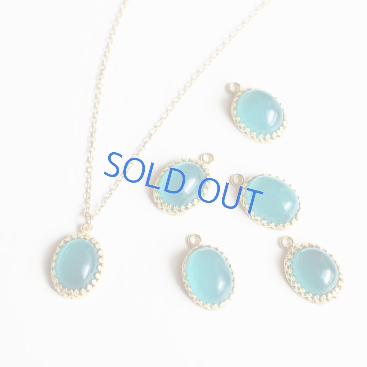 画像6: 【残り2】人気! ネオンブルーアマゾナイト オーバル サージカル50cmネックレス  (6)