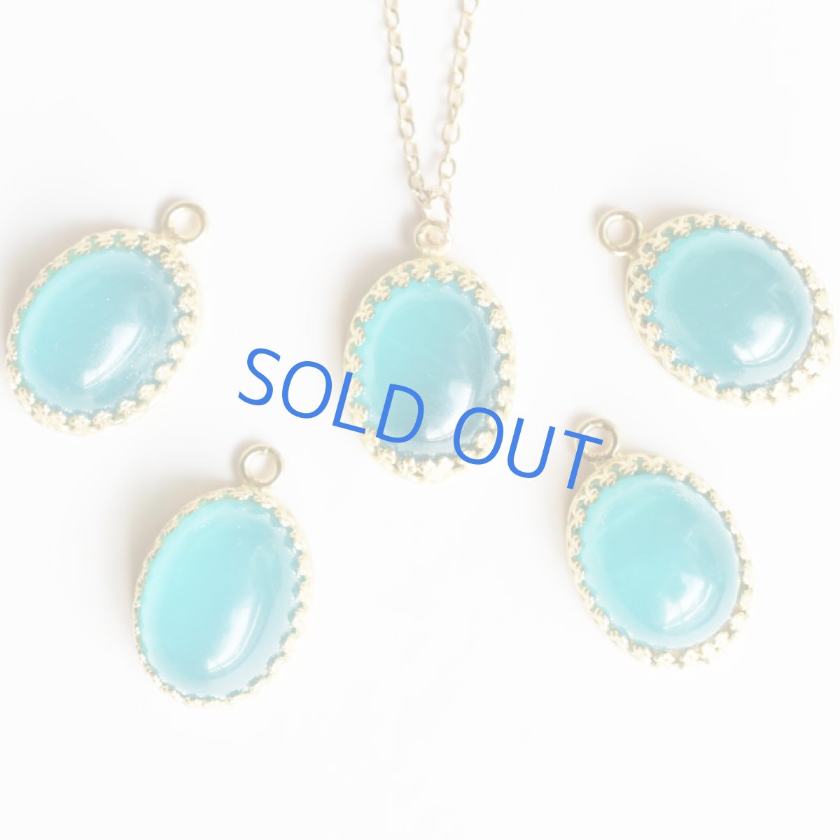 画像8: 【残り2】人気! ネオンブルーアマゾナイト オーバル サージカル50cmネックレス  (8)