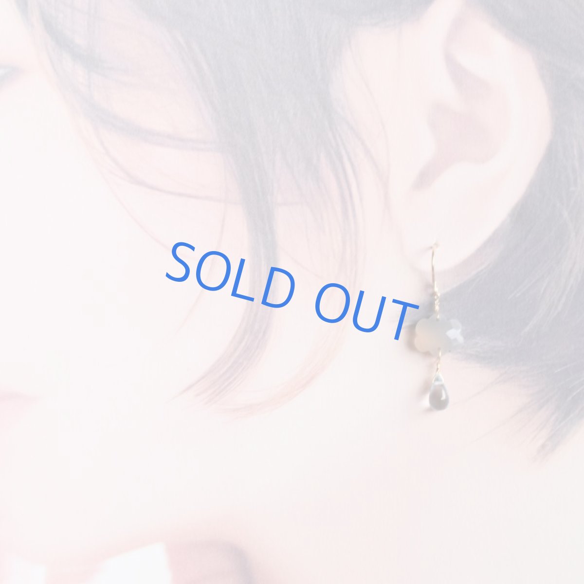 画像6: 【完売】晴れの日と雨の日の お天気 14KGFフックピアス(カーネリアン・トパーズ・グレーオニキス)  (6)