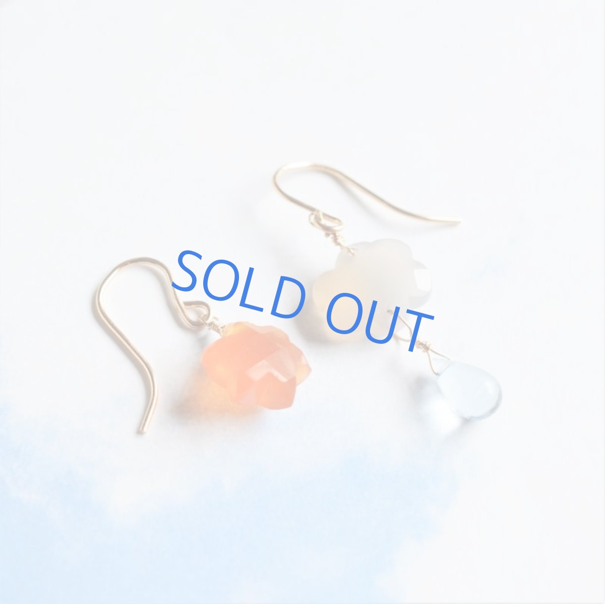 画像3: 【完売】晴れの日と雨の日の お天気 14KGFフックピアス(カーネリアン・トパーズ・グレーオニキス)  (3)