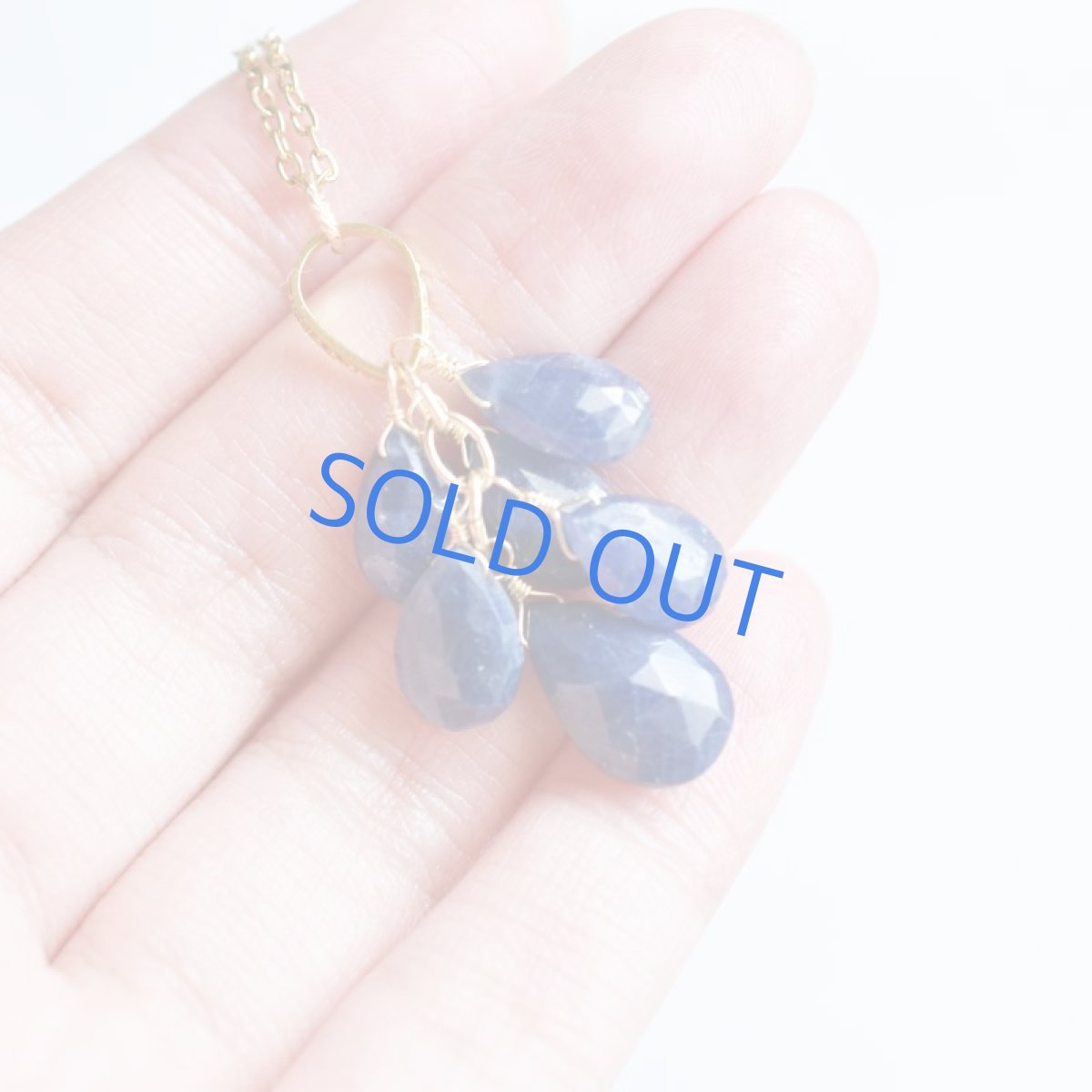 画像2: 【1点もの】豪華♪ ブルーサファイア フリンジ サージカルステンレスネックレス50cm  (2)