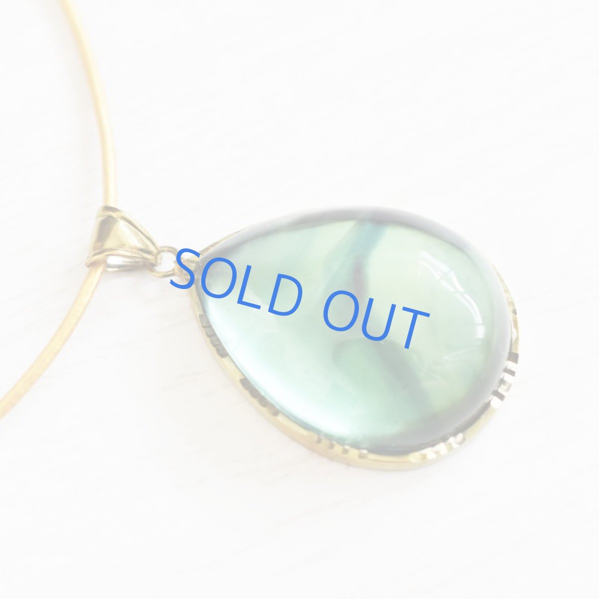 画像3: 【1点もの・セッティングA】超大粒　マルチフローライト　ペンダント　革コード約85センチネックレス (3)