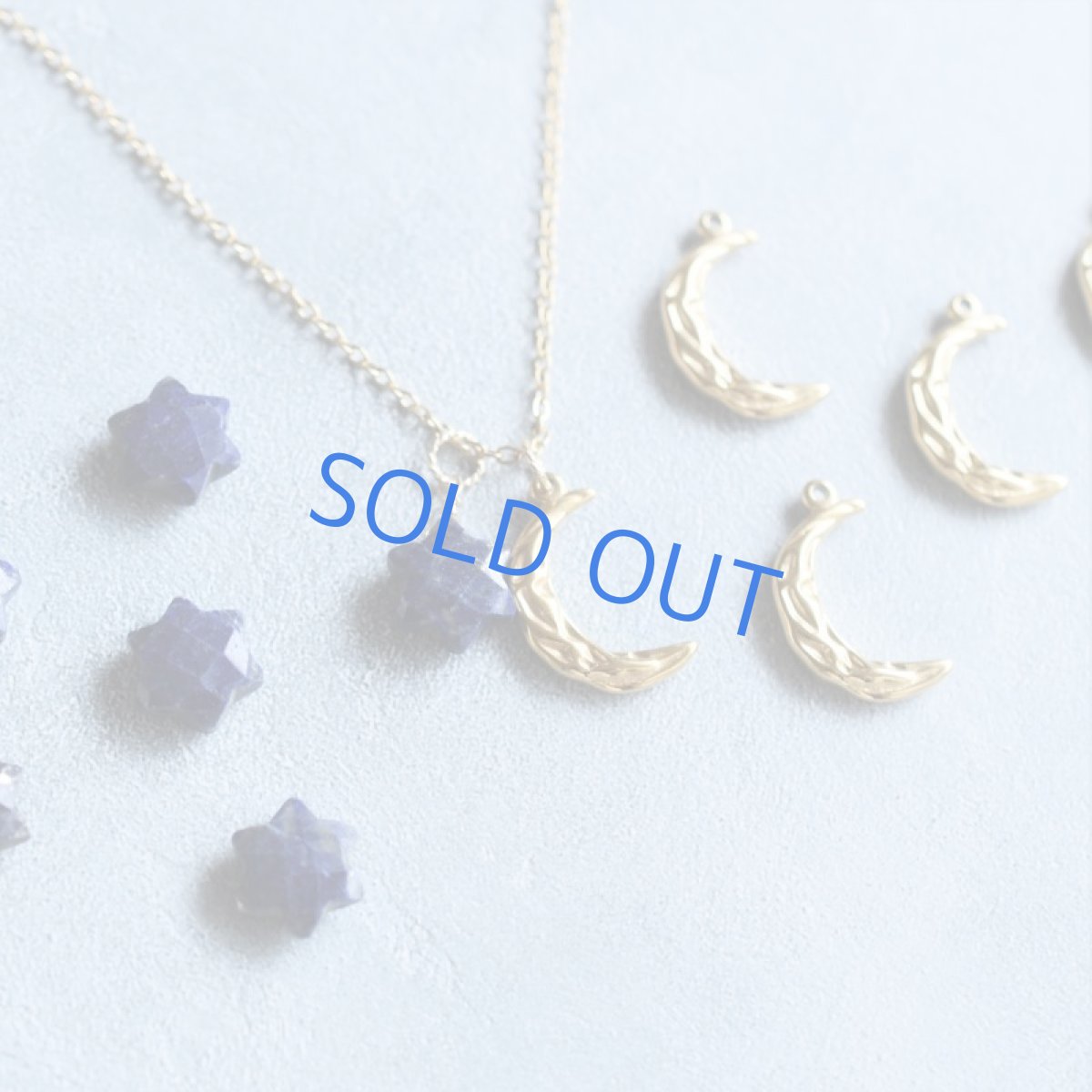 画像2: 半額SALE【残り2】ラピスラズリ光芒星　＆　輝く三日月　サージカルステンレスネックレス50cm (2)