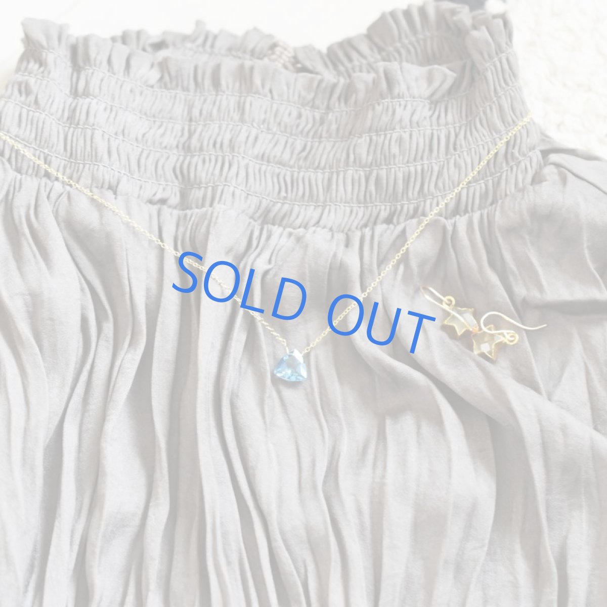 画像11: Creema特集掲載【訳あり・残り3】宝石用ルース　大粒　ロンドンブルートパーズ　トライアングルジェム　サージカルステンレスネックレス40cm (11)