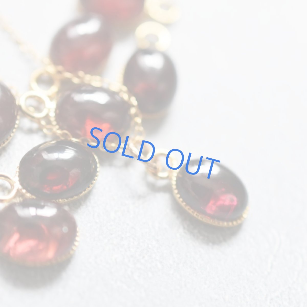 画像1: 【残り４】アルマンディンガーネット　オーバルカボション　サージカルステンレスネックレス40cm  (1)