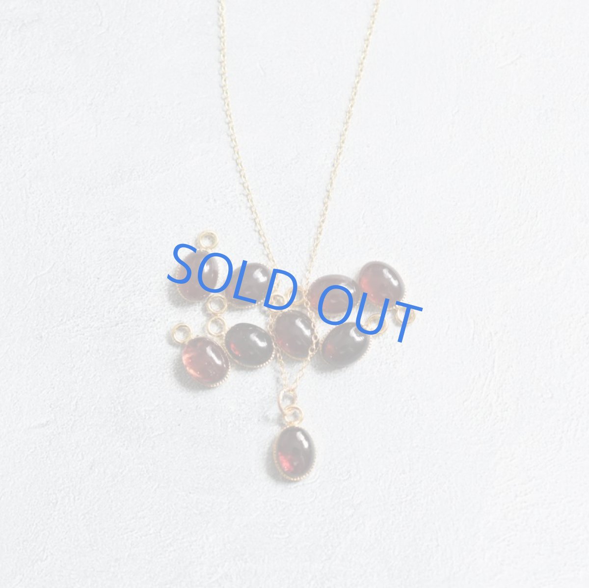 画像2: 【残り４】アルマンディンガーネット　オーバルカボション　サージカルステンレスネックレス40cm  (2)