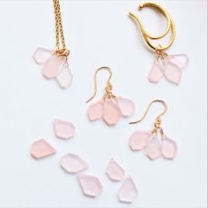 画像11: 【限定数のみ】桜の花びら　ひらひら　サージカルステンレスネックレス40cm(ピンクカルセドニー）  (11)