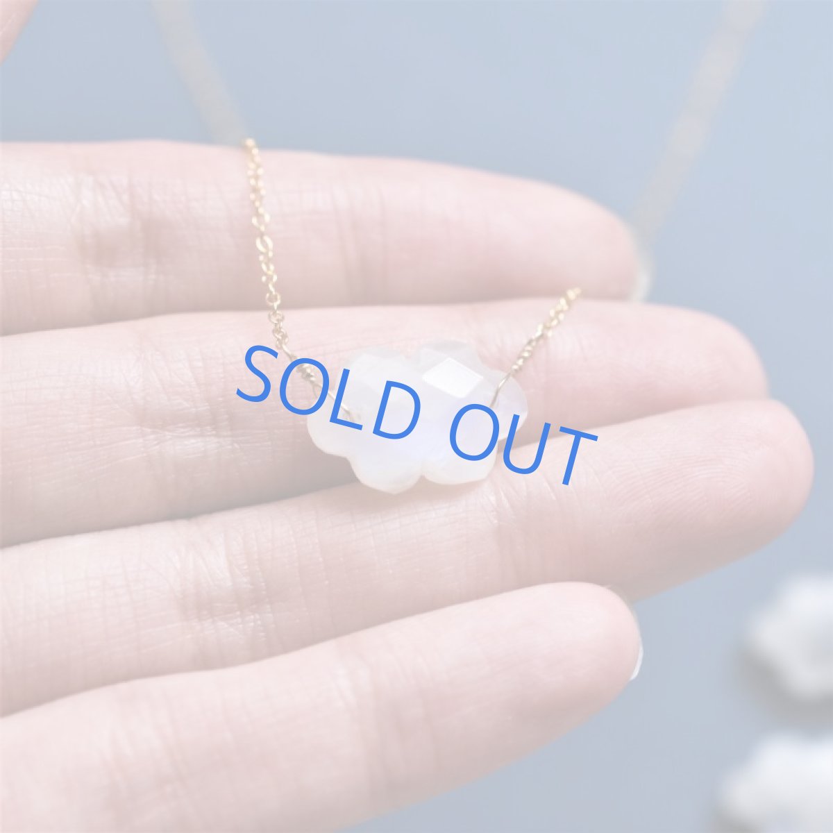 画像9: 訳ありSALE【残り2】もくもく　白い雲　レインボームーンストーン　40cmサージカルステンレスネックレス (9)