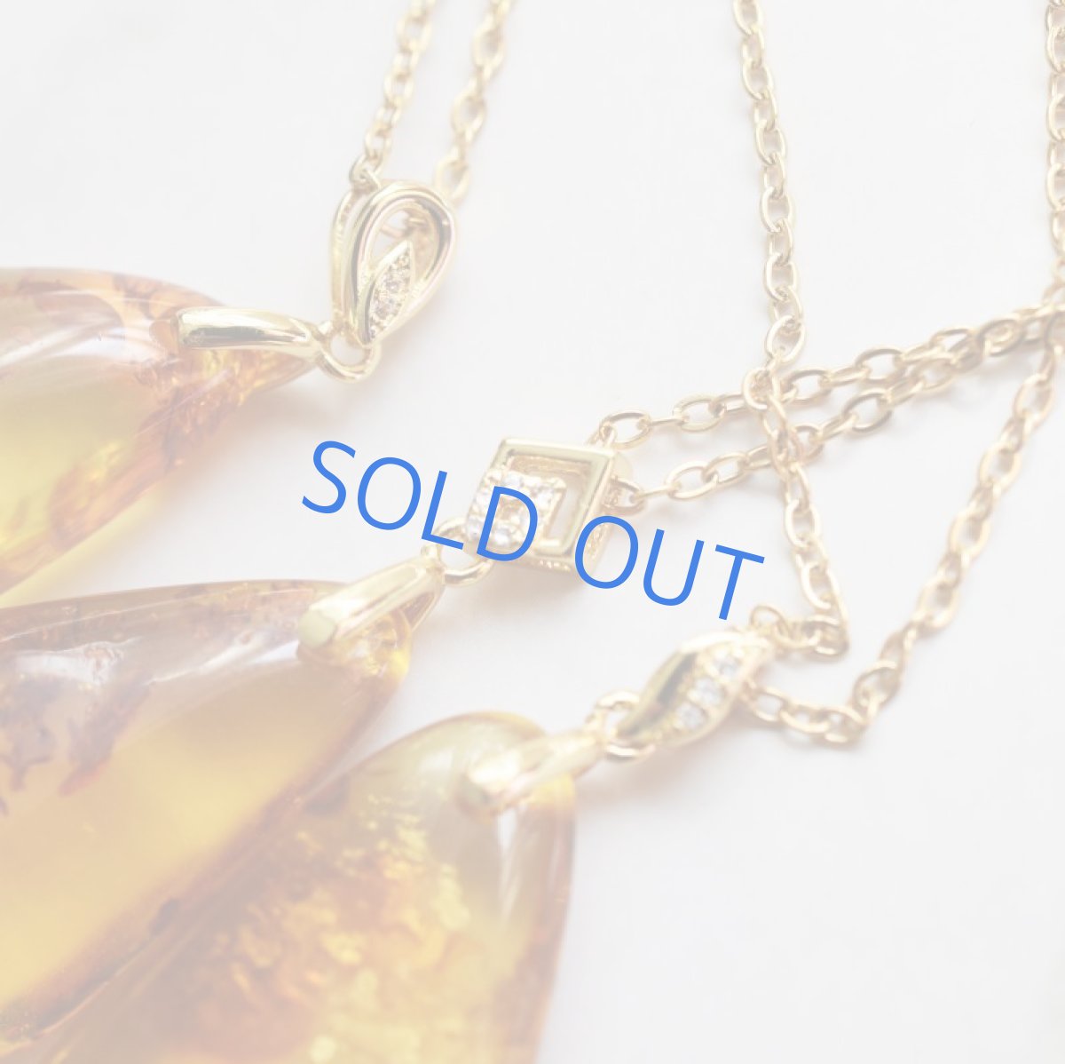 画像3: 【残りE】バルト海産　超大粒　クラック　アンバー(琥珀）　サージカルステンレスネックレス60cm  (3)