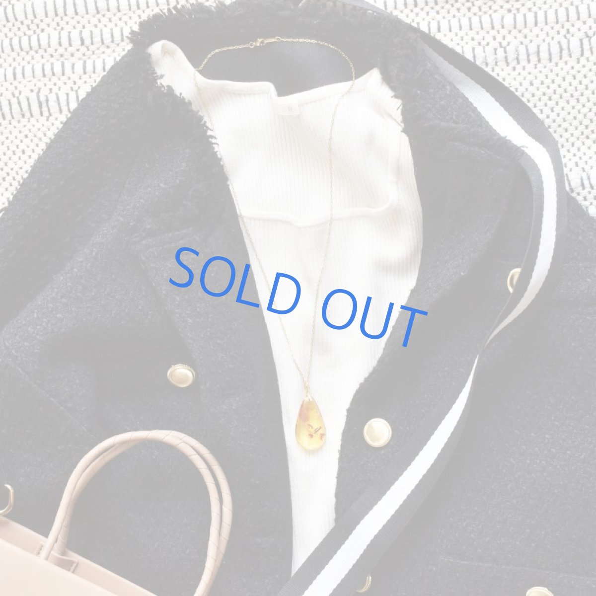 画像20: 【残りE】バルト海産　超大粒　クラック　アンバー(琥珀）　サージカルステンレスネックレス60cm  (20)