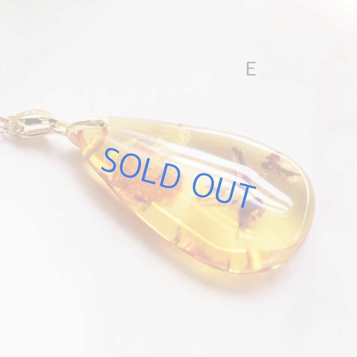 画像18: 【残りE】バルト海産　超大粒　クラック　アンバー(琥珀）　サージカルステンレスネックレス60cm  (18)