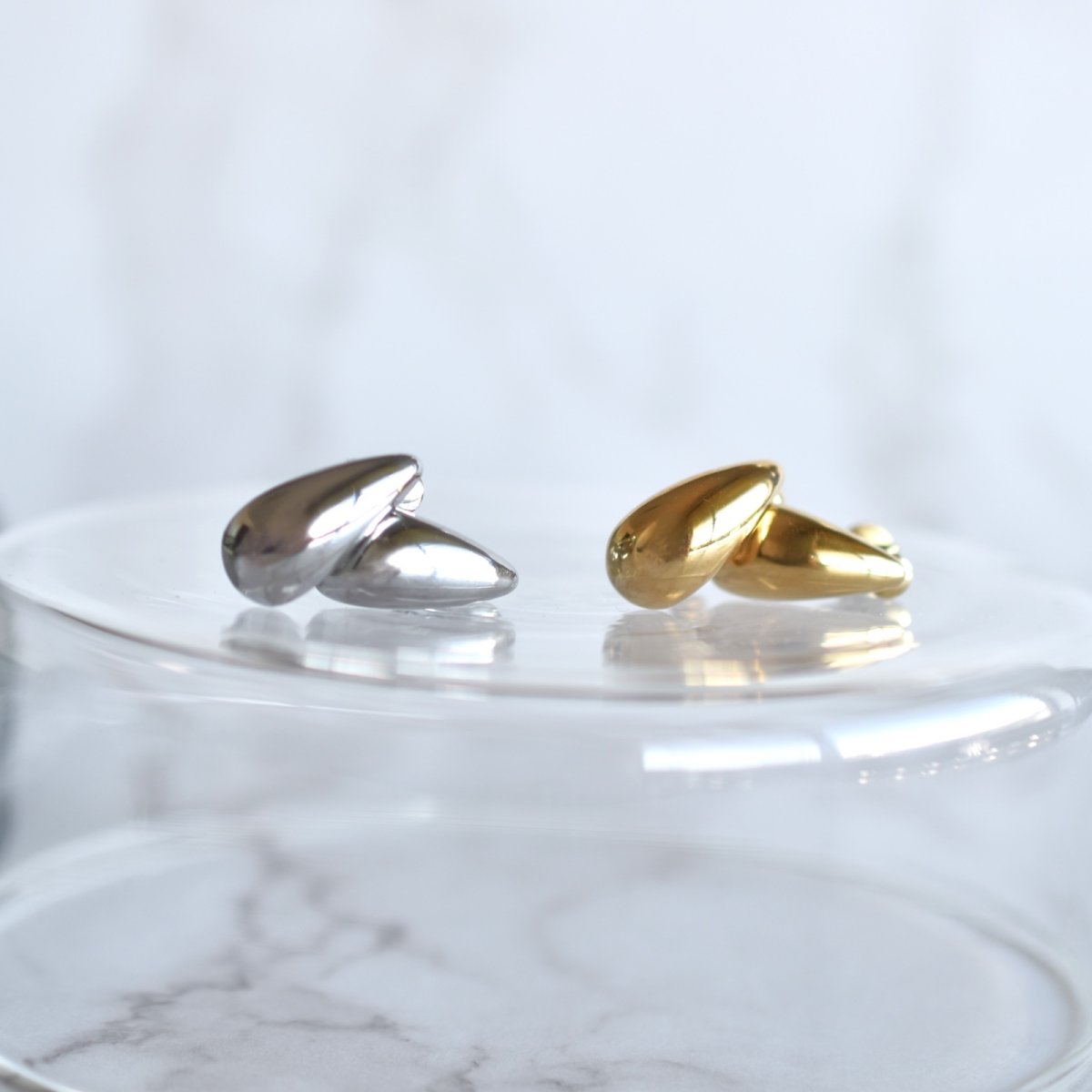 画像3: Creema特集掲載【金属アレルギー対応!】ピアス風 ティアドロップ しずく サージカルステンレスイヤリング   (3)